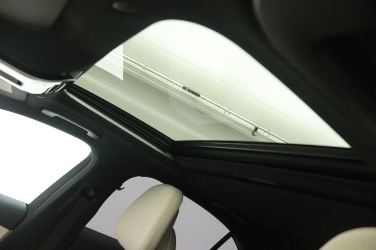 Certified 2023 Mercedes-Benz C 300 Sedan image 26