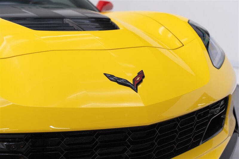 Used 2018 Chevrolet Corvette Z06 RWD image 21