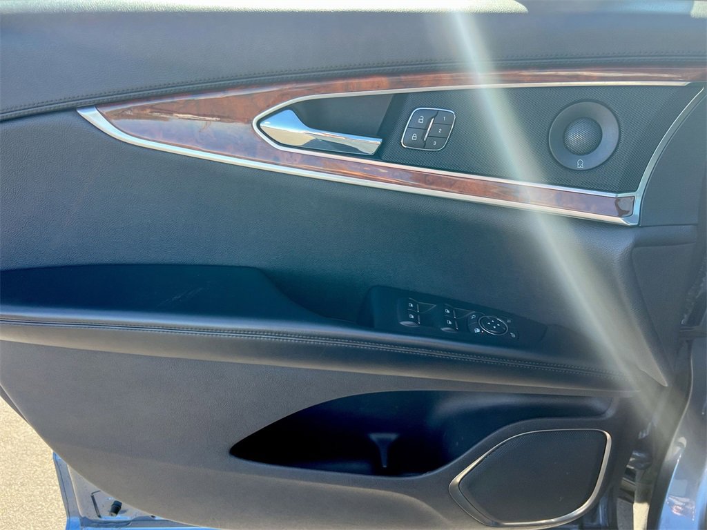 Used 2019 Lincoln Nautilus Reserve image 19