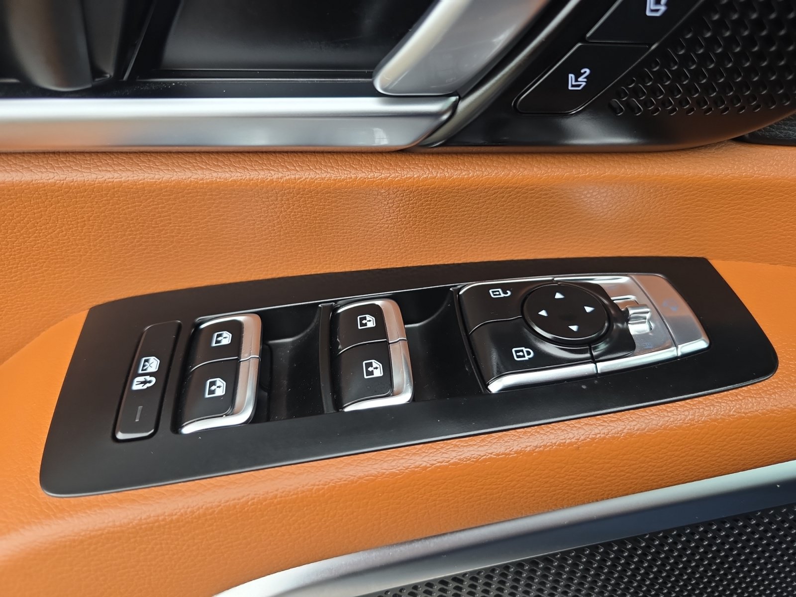 Certified 2025 Kia Telluride SX Prestige X-Pro AWD/4WD image 27