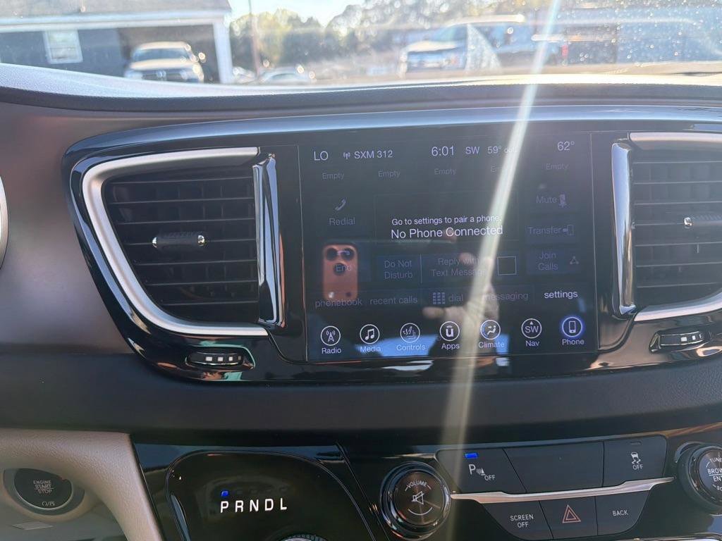 Used 2017 Chrysler Pacifica Touring-L image 20