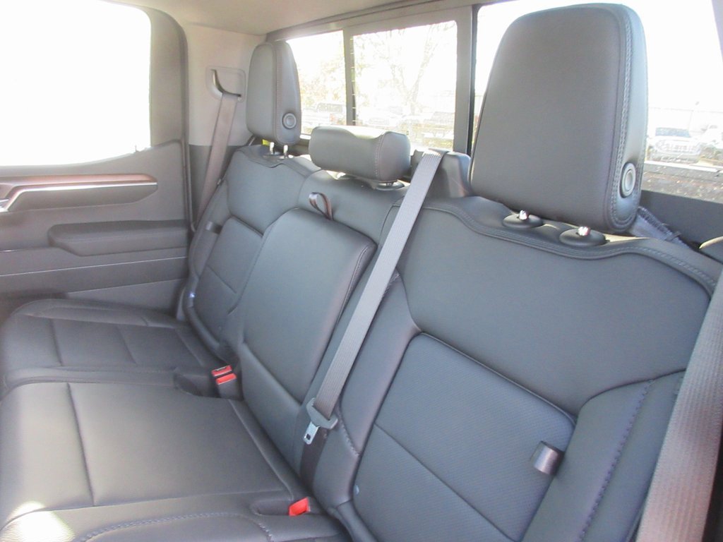 New 2026 GMC Sierra 1500 Denali w/ Denali Reserve Package image 15