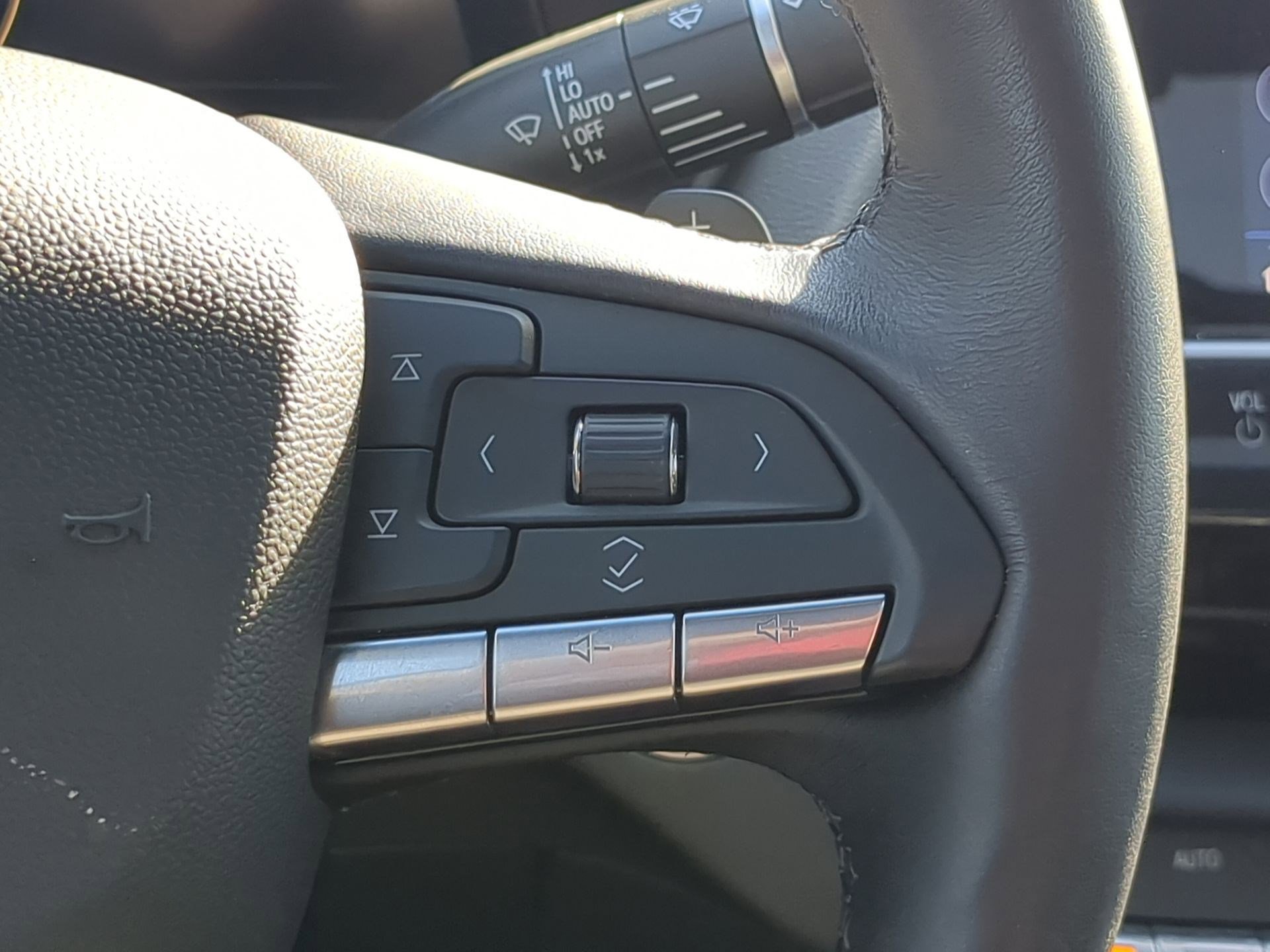 Used 2025 Cadillac CT4 Premium Luxury image 20