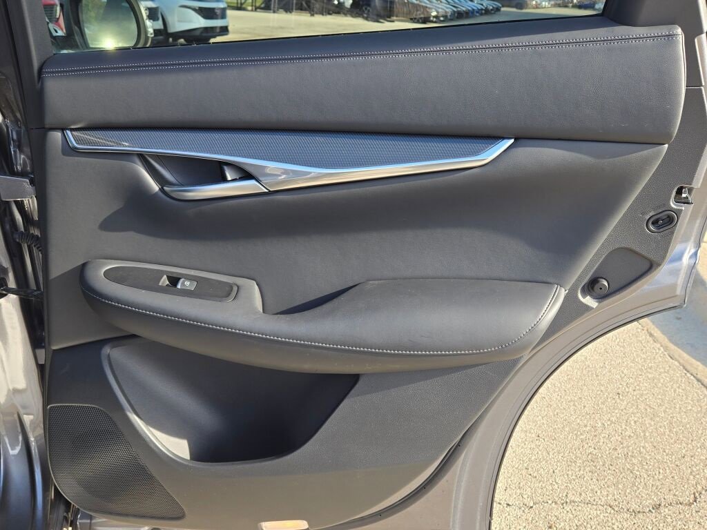 Used 2024 INFINITI QX50 Sport image 12