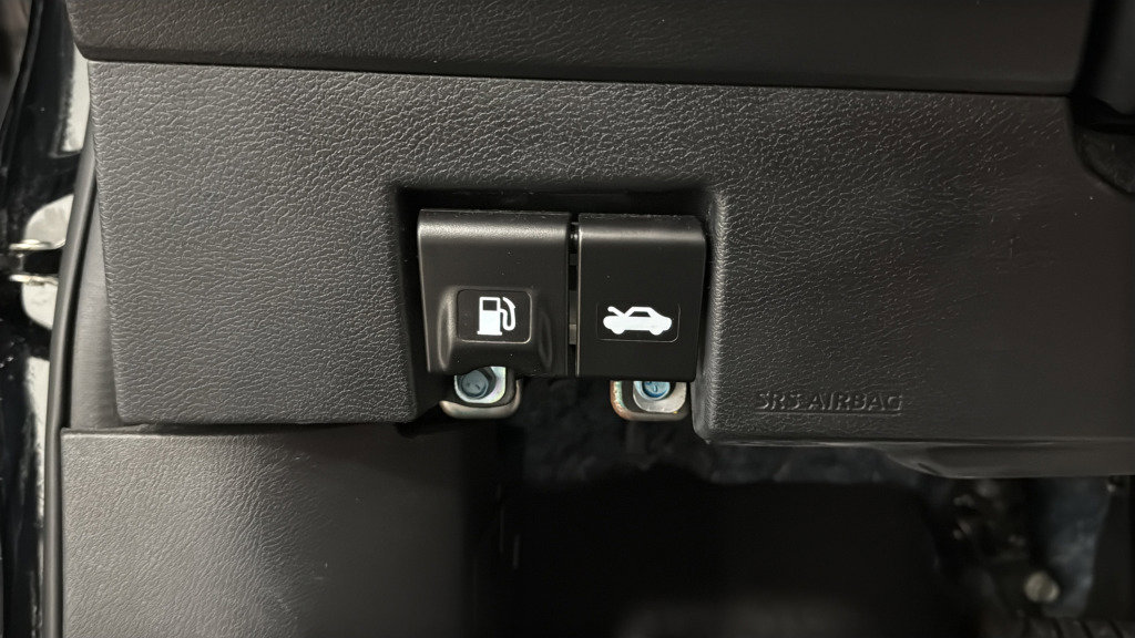 Used 2022 Nissan Versa S w/ Trunk Package image 19