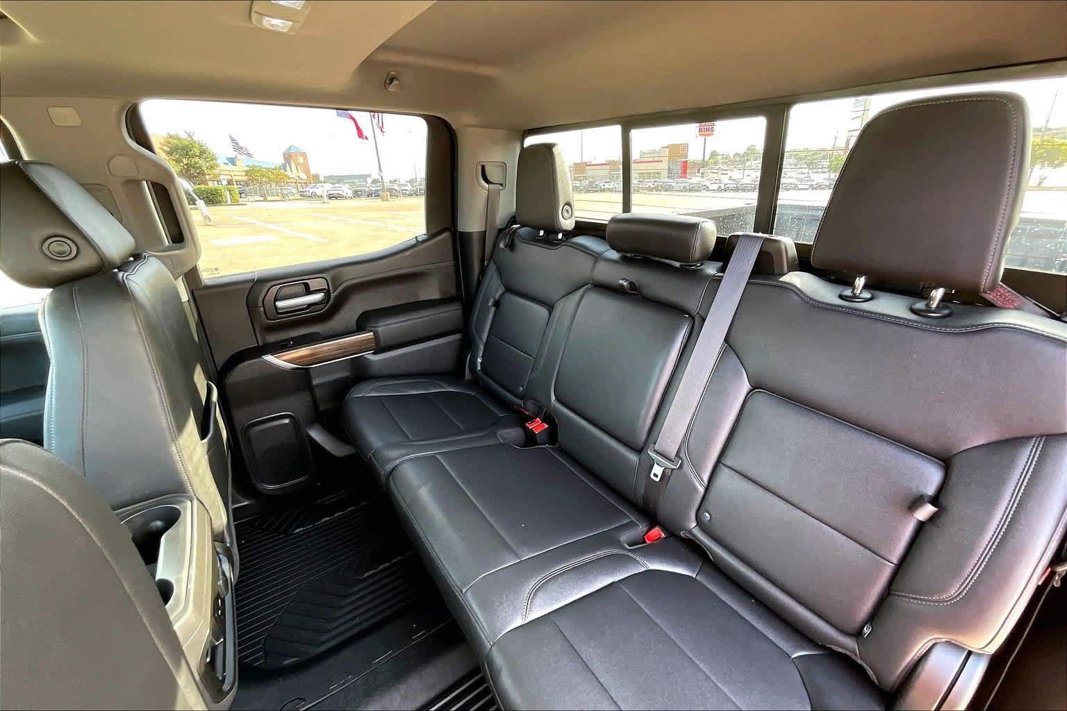 Used 2021 Chevrolet Silverado 1500 LT Trail Boss w/ Convenience Package II AWD/4WD image 28