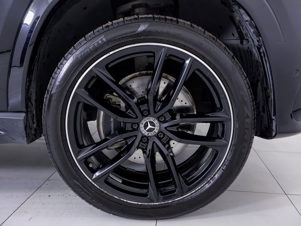 Used 2024 Mercedes-Benz GLS 580 4MATIC image 31