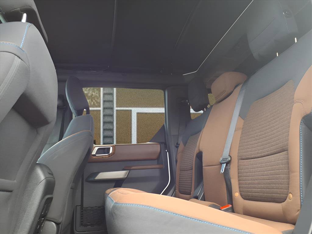 Used 2023 Ford Bronco Outer Banks image 10