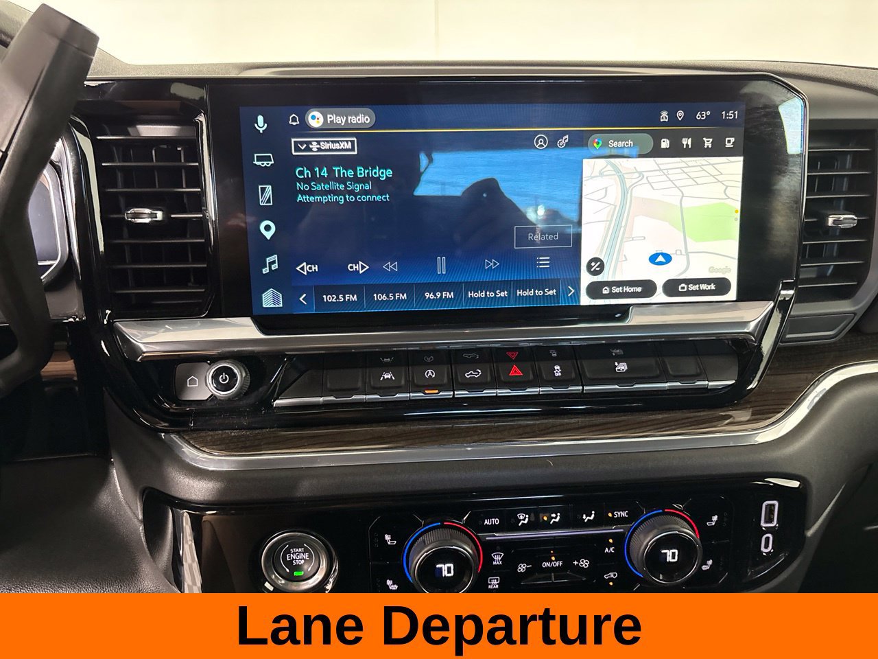 Used 2024 Chevrolet Silverado 1500 LT AWD/4WD image 17