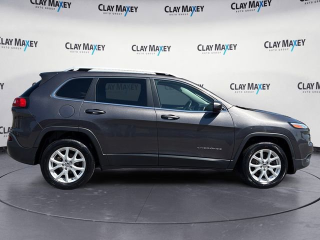 Used 2018 Jeep Cherokee Latitude Plus FWD image 6
