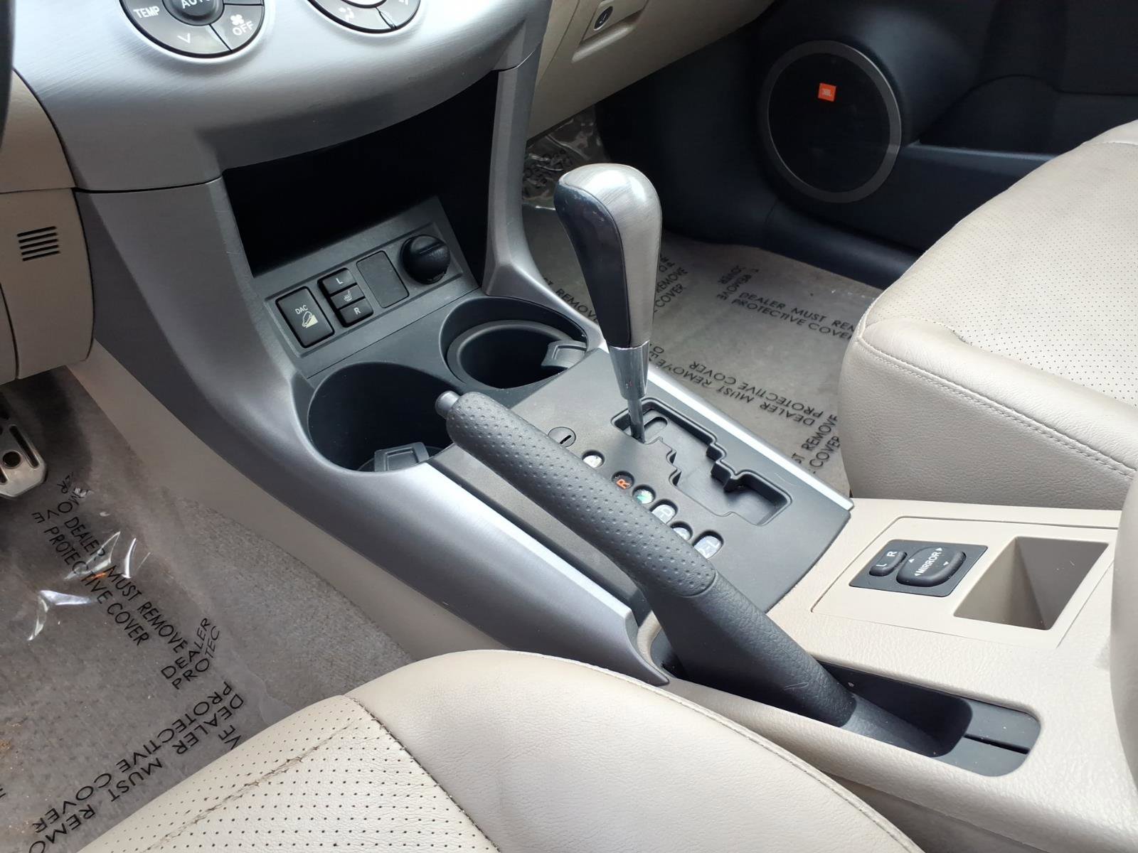 Used 2008 Toyota RAV4 Limited image 20