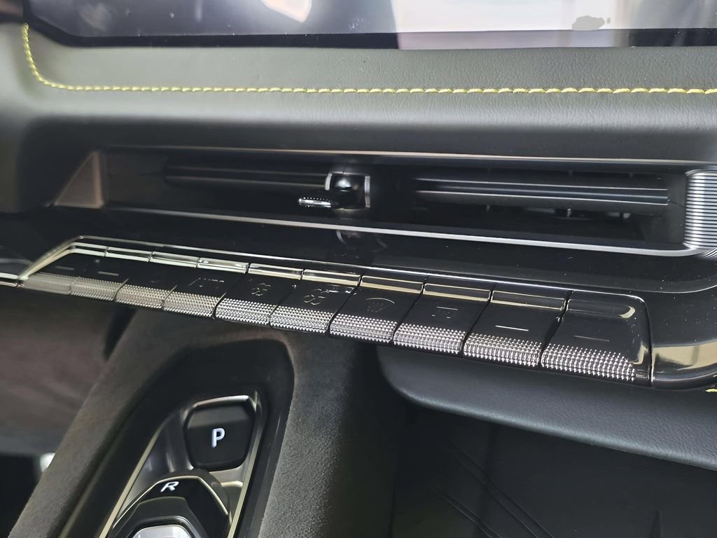 New 2026 Chevrolet Corvette Stingray w/ Z51 Performance Package image 31