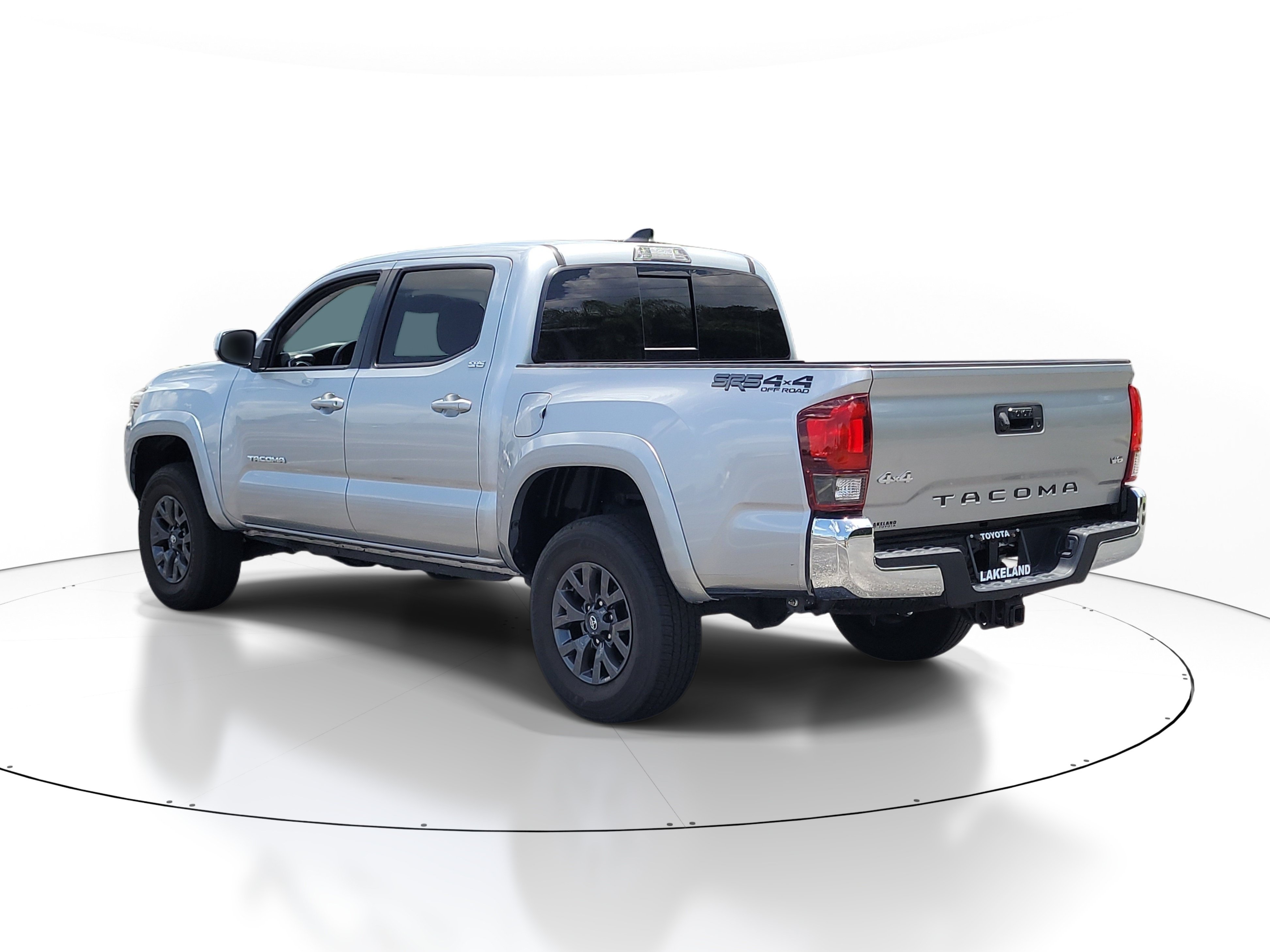 Used 2023 Toyota Tacoma SR5 AWD/4WD image 5