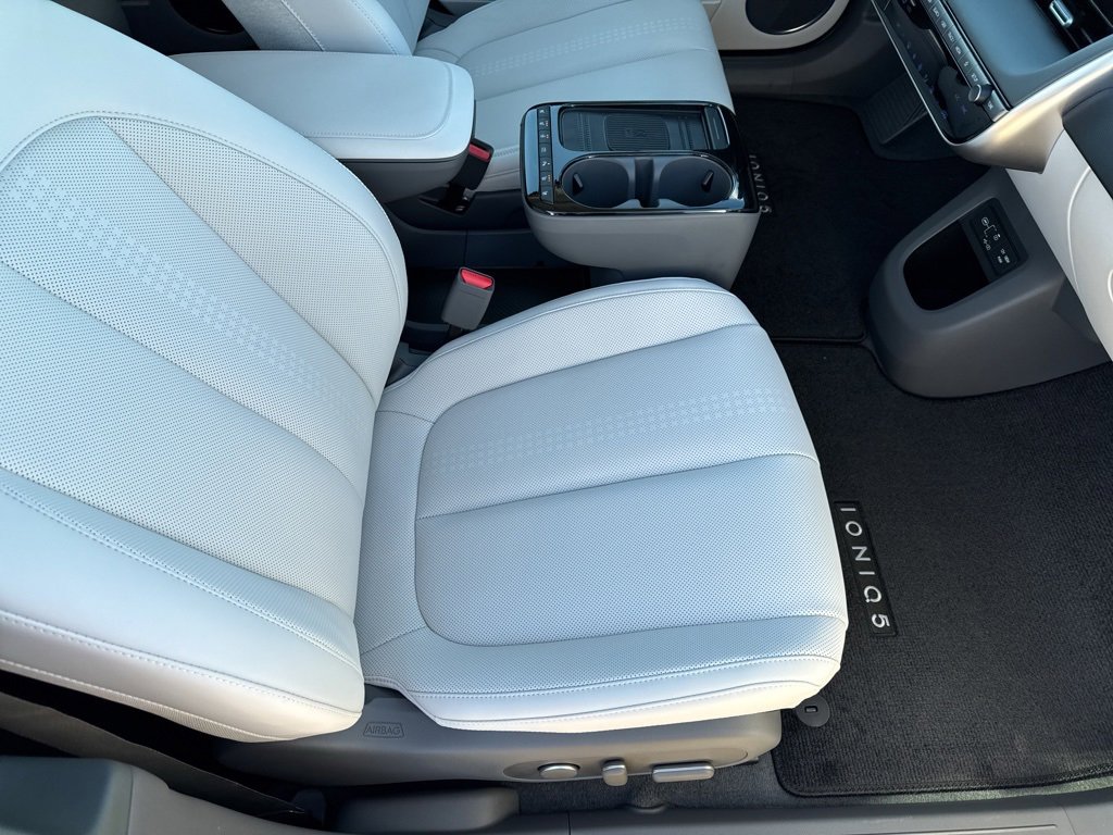 New 2026 Hyundai Ioniq 5 Limited image 18