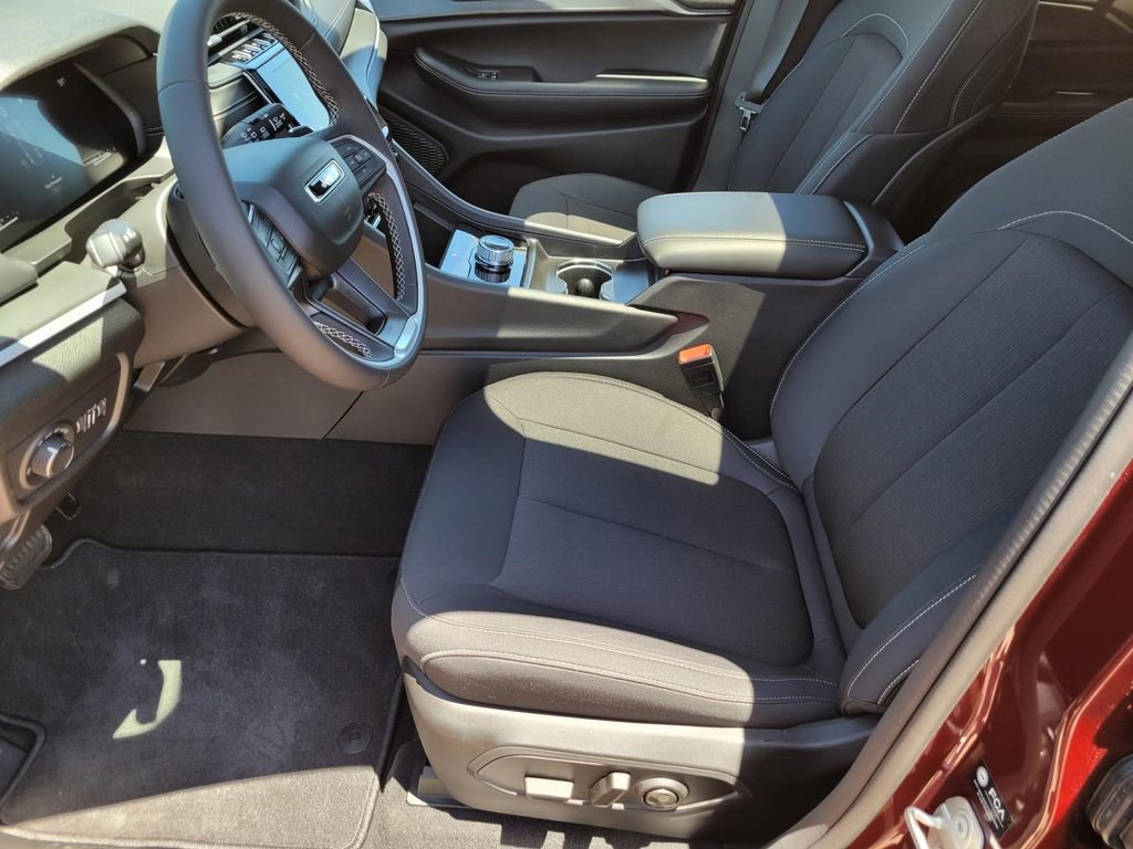 New 2024 Jeep Grand Cherokee Laredo X w/ Trailer Tow Package image 17