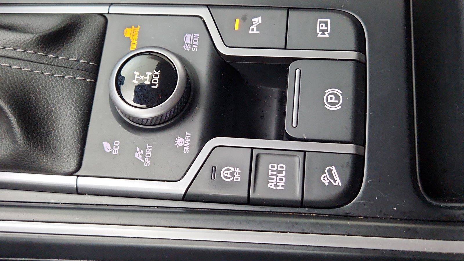Used 2025 Kia Sorento S AWD/4WD image 41