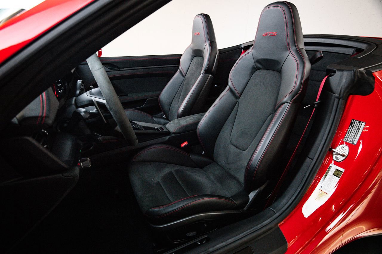 Certified 2023 Porsche 911 Carrera GTS RWD image 5