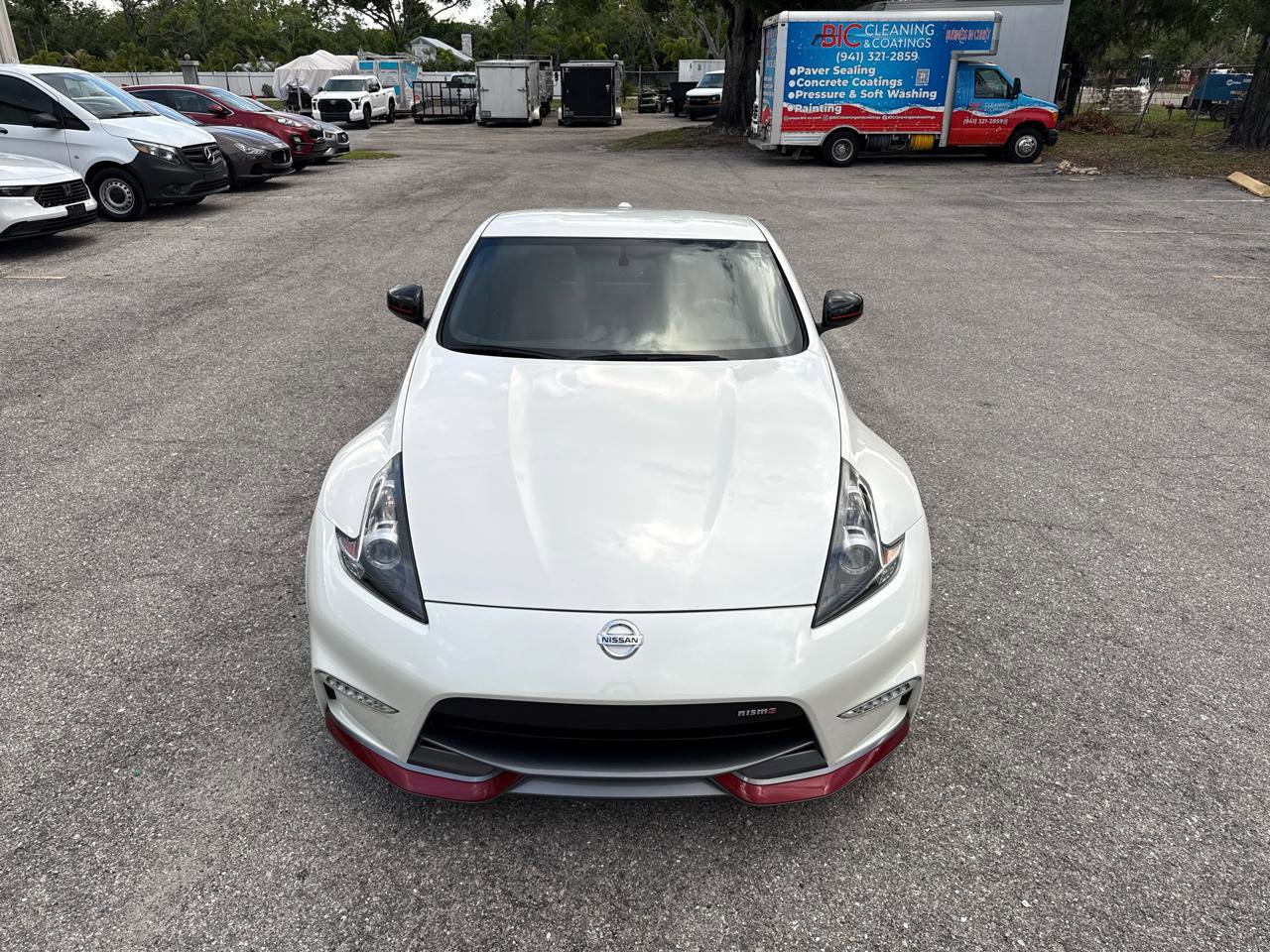 Used 2017 Nissan 370Z NISMO image 2