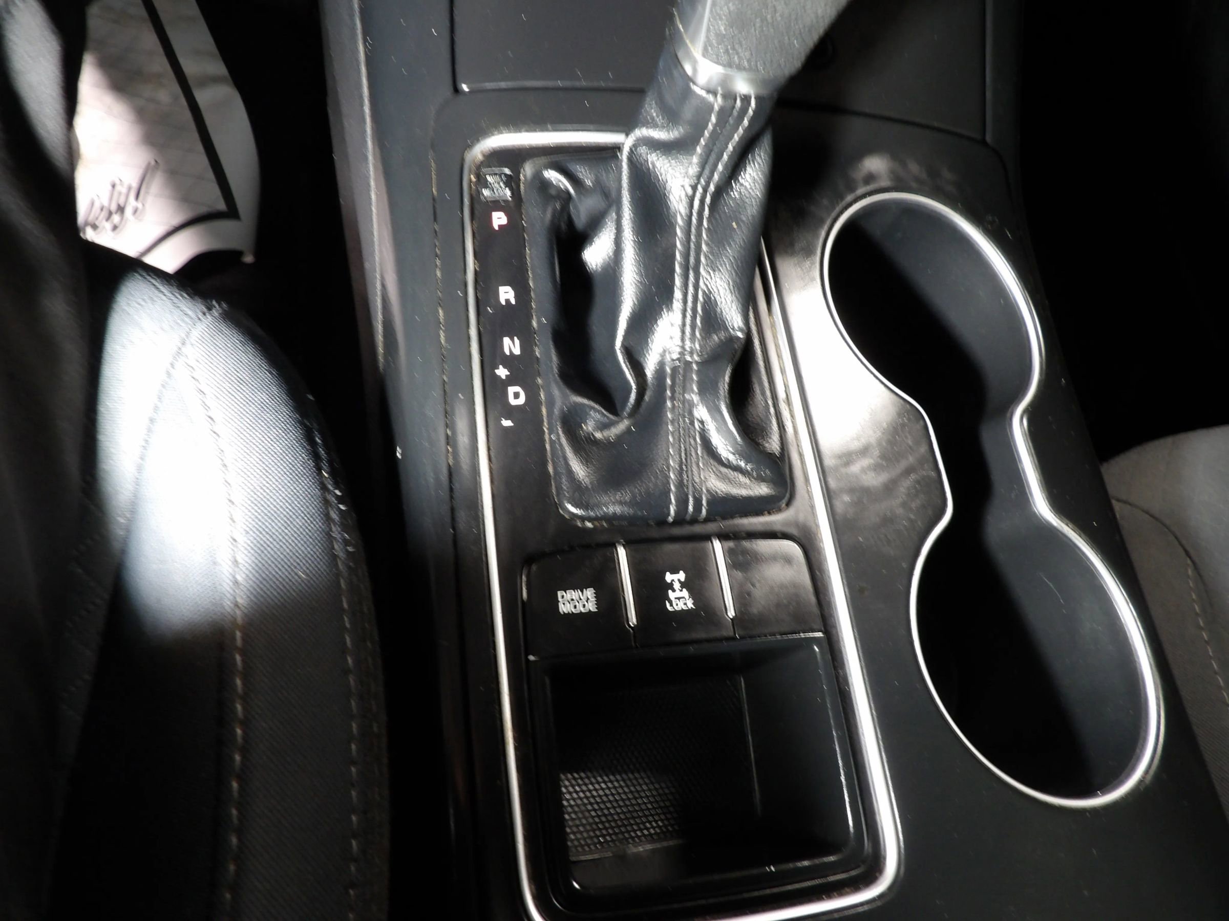 Used 2019 Kia Sorento LX image 12