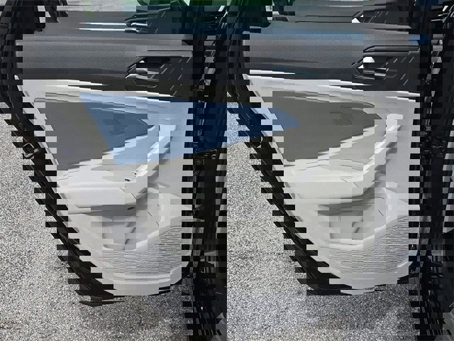 New 2025 Volkswagen Jetta SE image 10