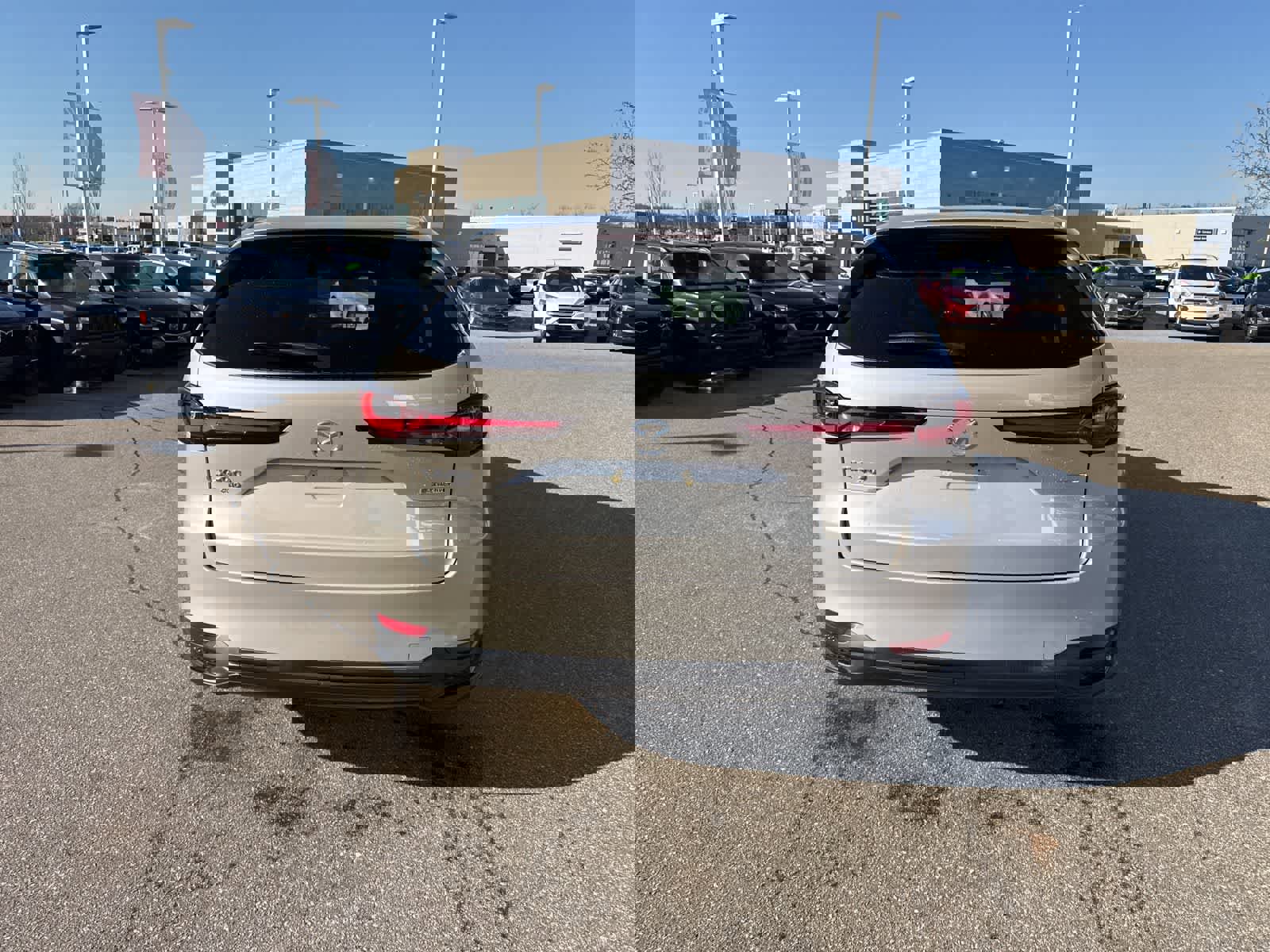 Used 2024 MAZDA CX-90 3.3 Turbo w/ Preferred Plus image 6