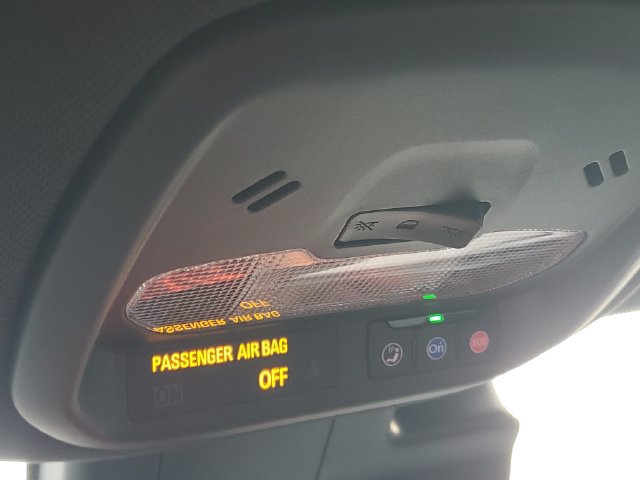 Certified 2026 Chevrolet Trax RS FWD image 27