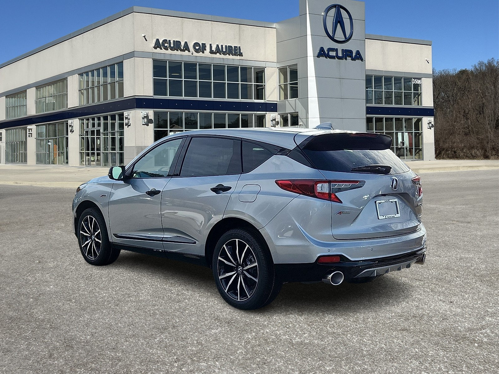 New 2026 Acura RDX w/ Advance Package AWD/4WD image 3