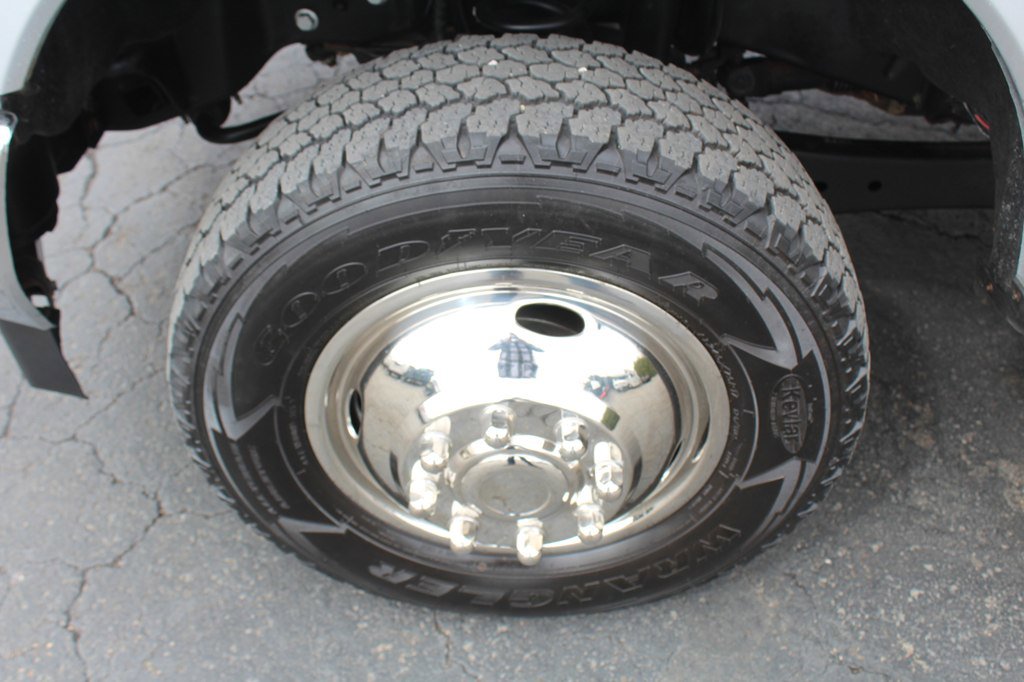 Used 2018 Ford F350 XL w/ Power Equipment Group image 29