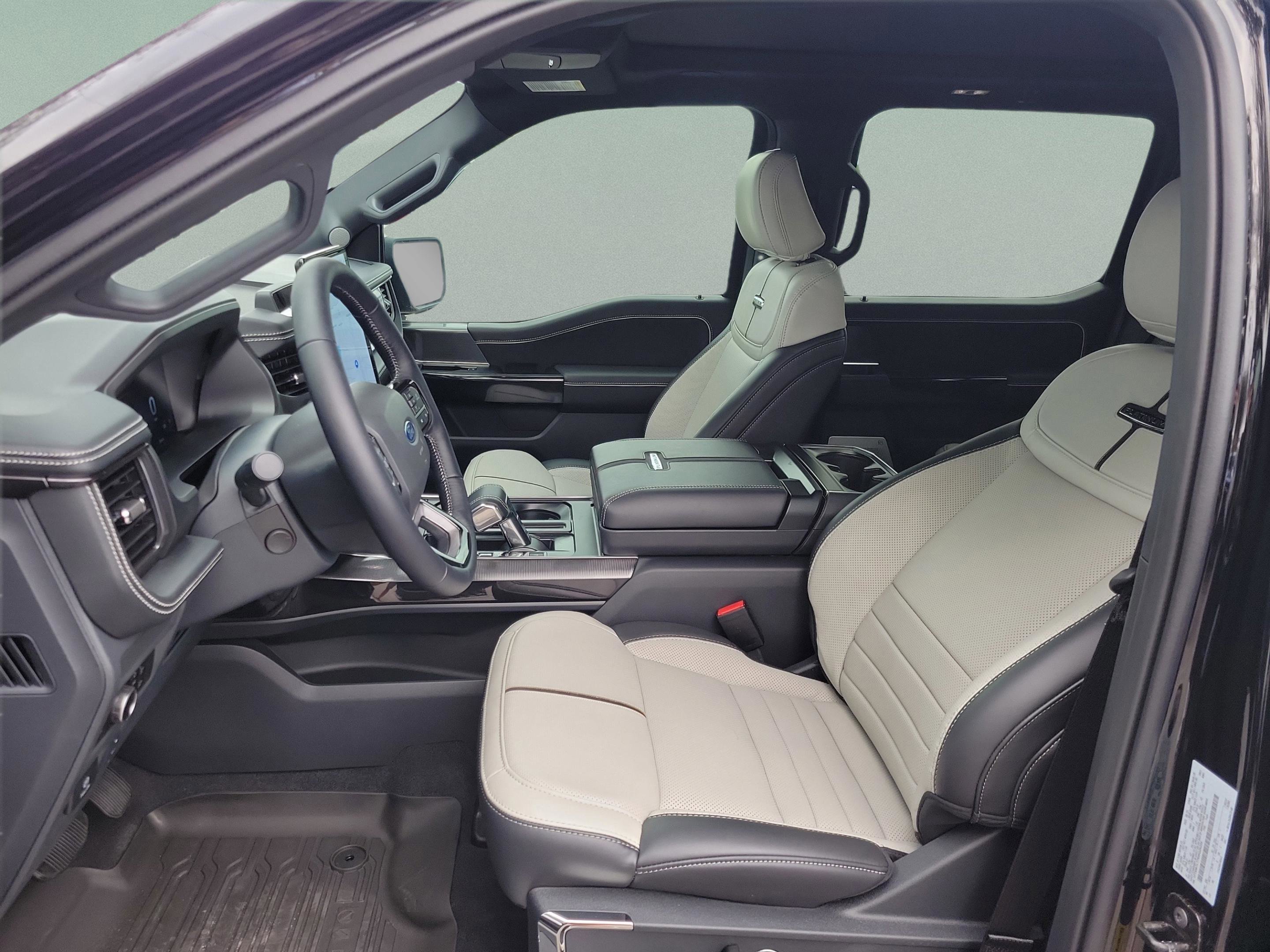 New 2025 Ford F150 Lightning Platinum image 8