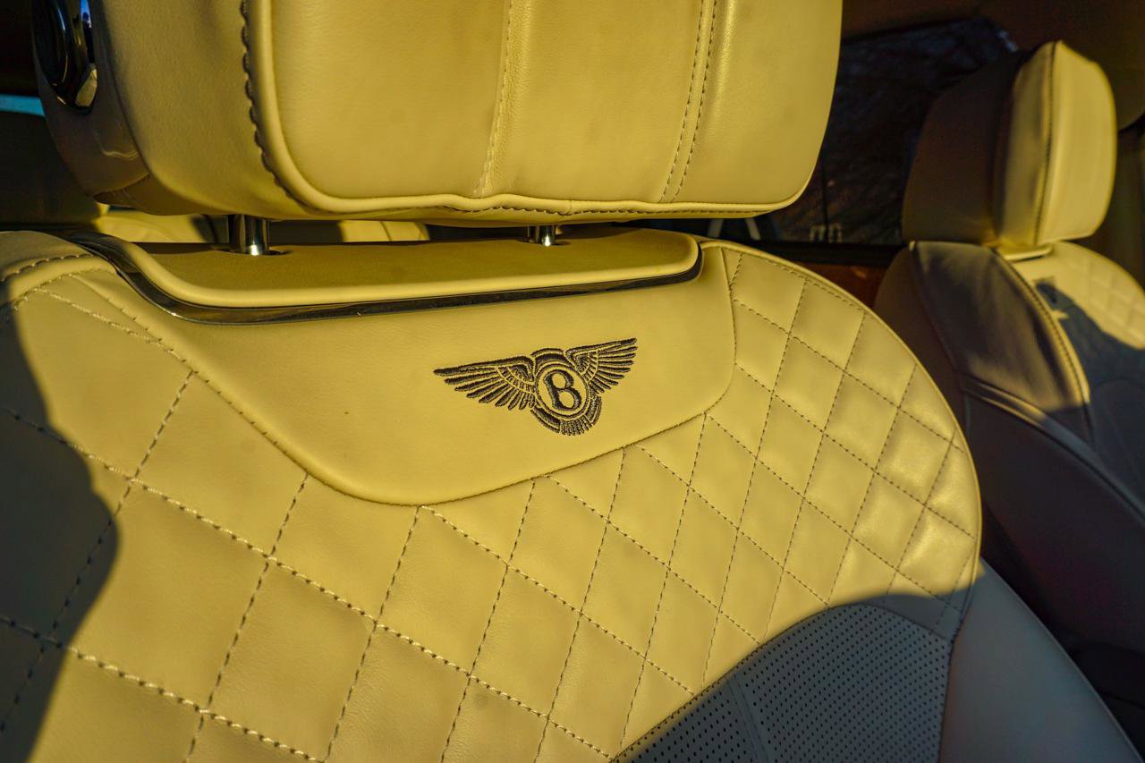 Used 2017 Bentley Bentayga image 39