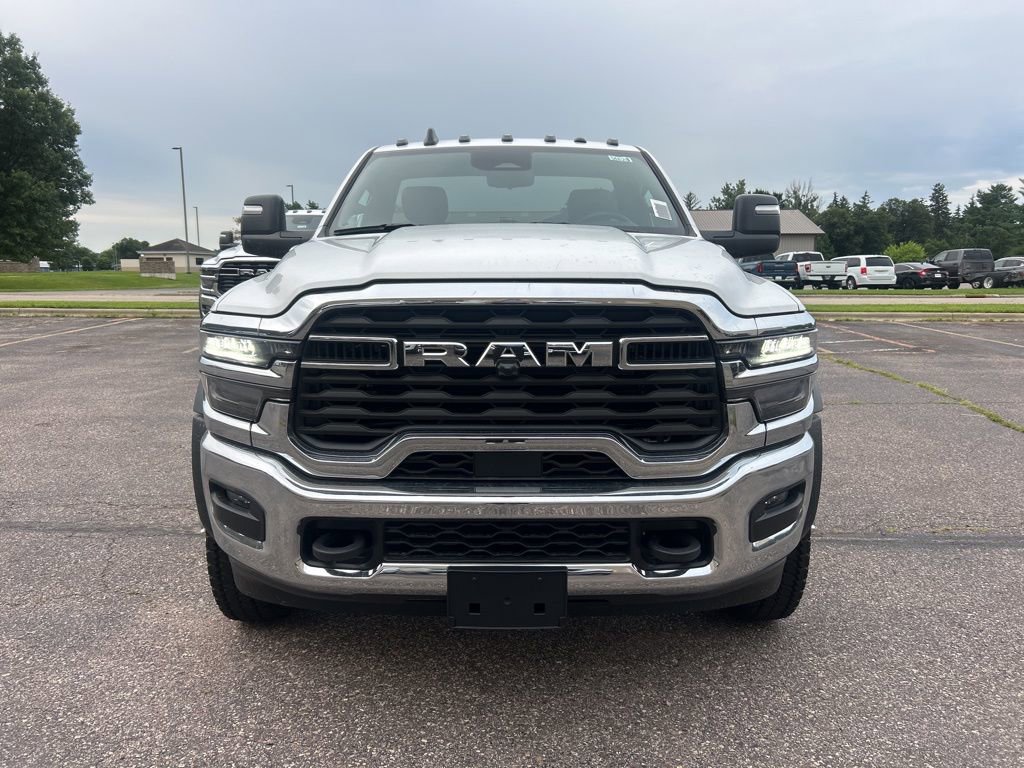 New 2025 RAM 5500 Tradesman AWD/4WD image 2
