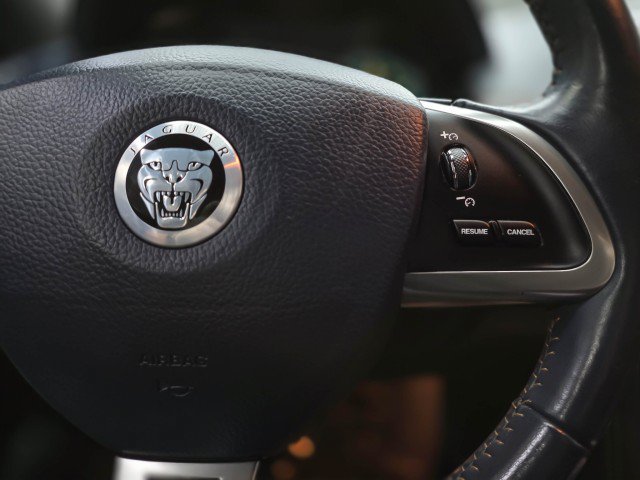 Used 2013 Jaguar XK Convertible RWD image 19