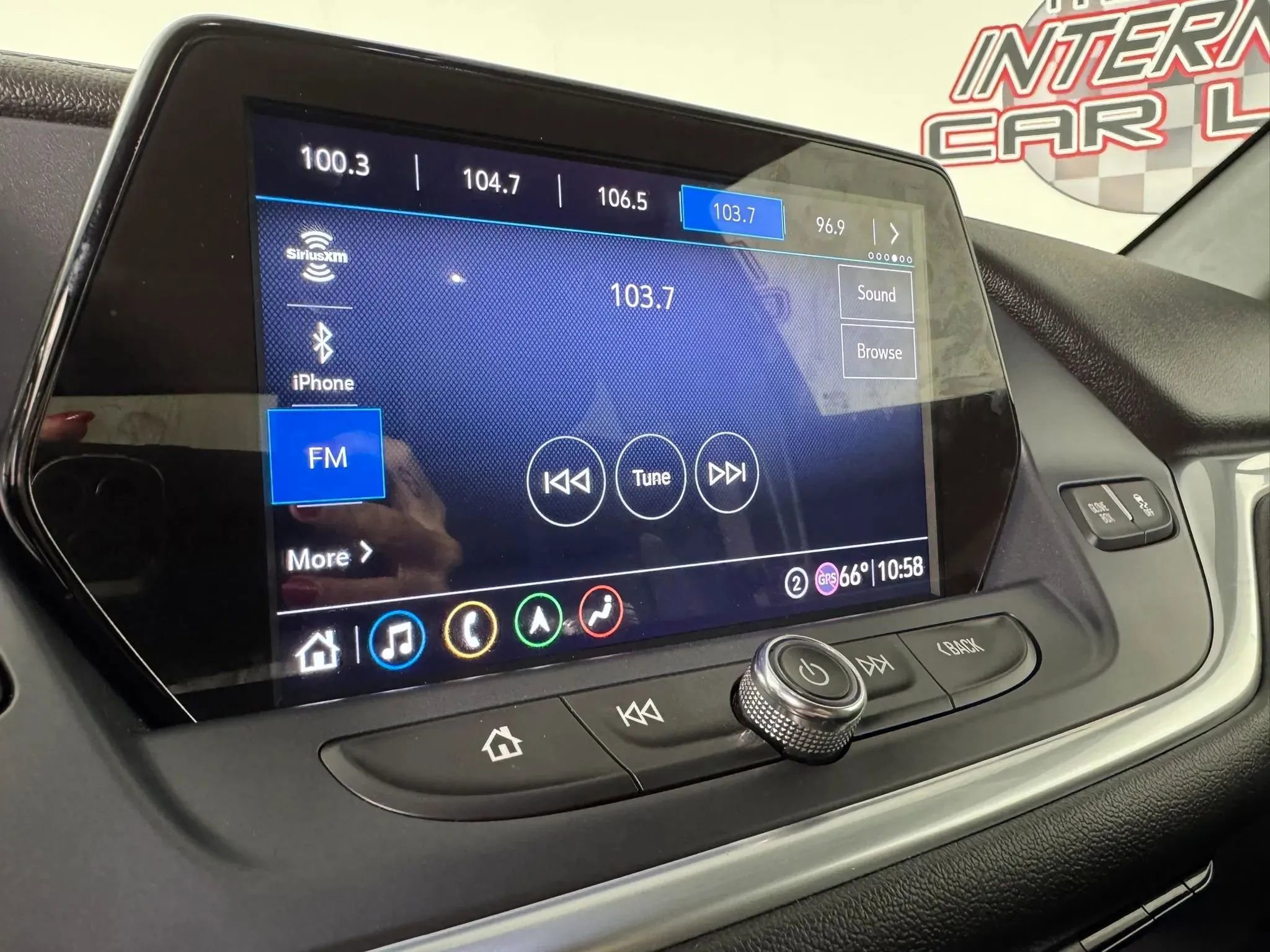 Used 2020 Chevrolet Blazer LT w/ Sound & Technology Package FWD image 20