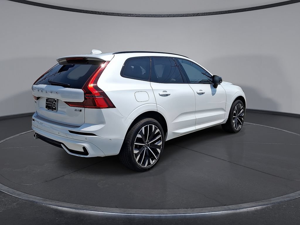 Certified 2026 Volvo XC60 B5 Ultra AWD/4WD image 31