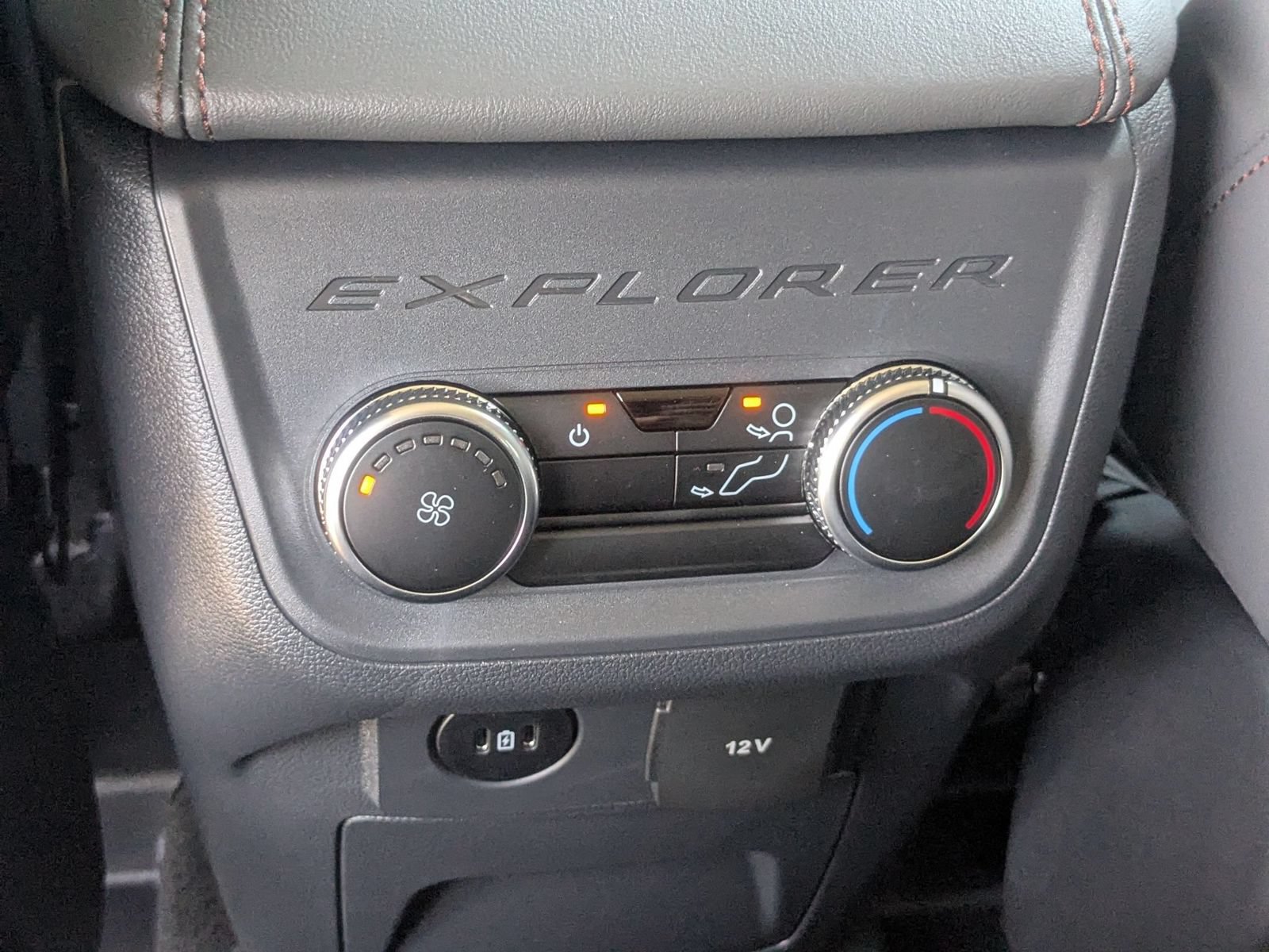 New 2026 Ford Explorer Active w/ Active Comfort Package RWD image 33