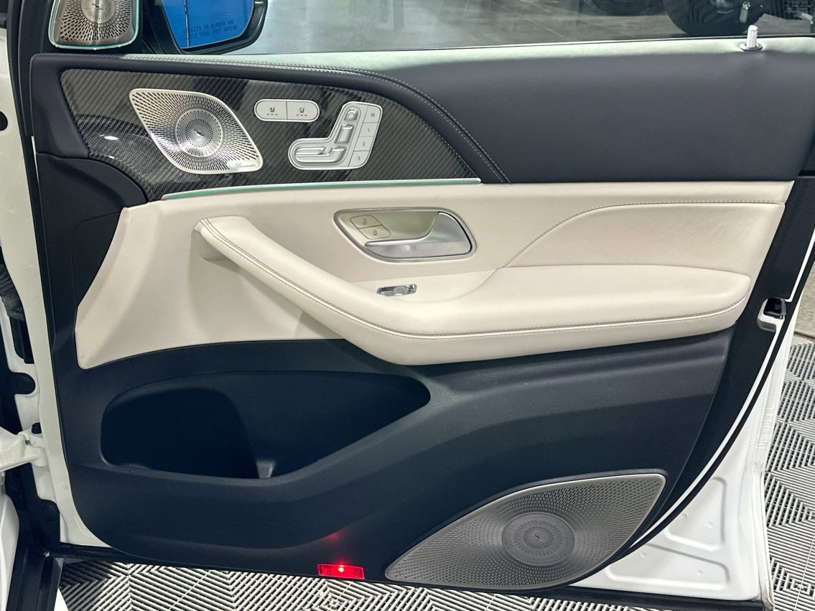 Used 2023 Mercedes-Benz GLS 63 AMG 4MATIC image 42