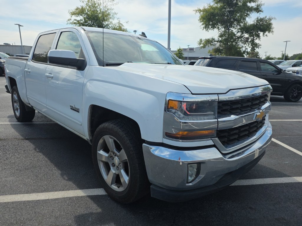 Used 2017 Chevrolet Silverado 1500 LT w/ Texas Edition RWD image 4