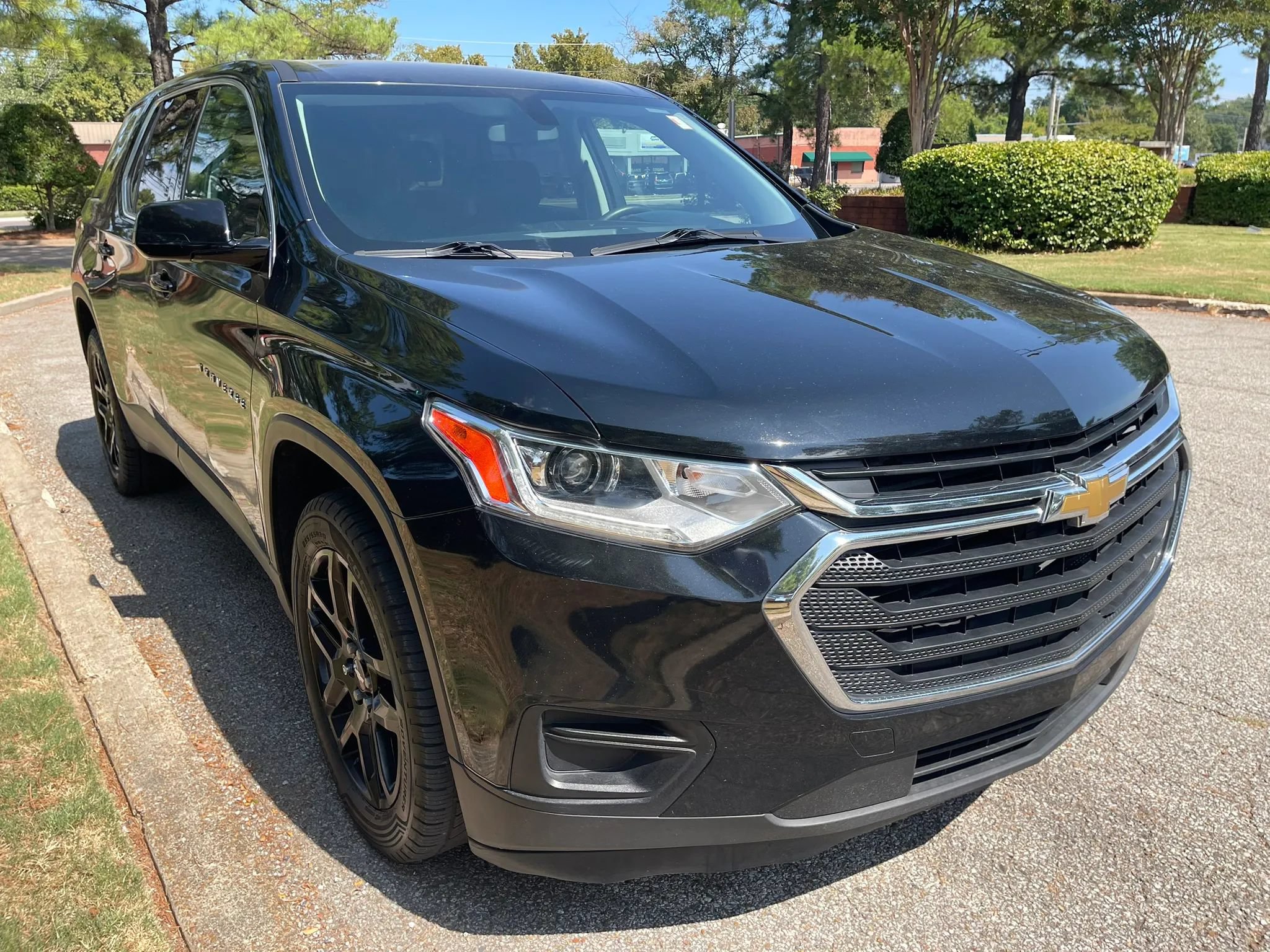 Used 2019 Chevrolet Traverse LS FWD image 7