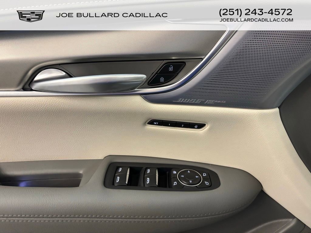 New 2025 Cadillac XT5 Premium Luxury image 7