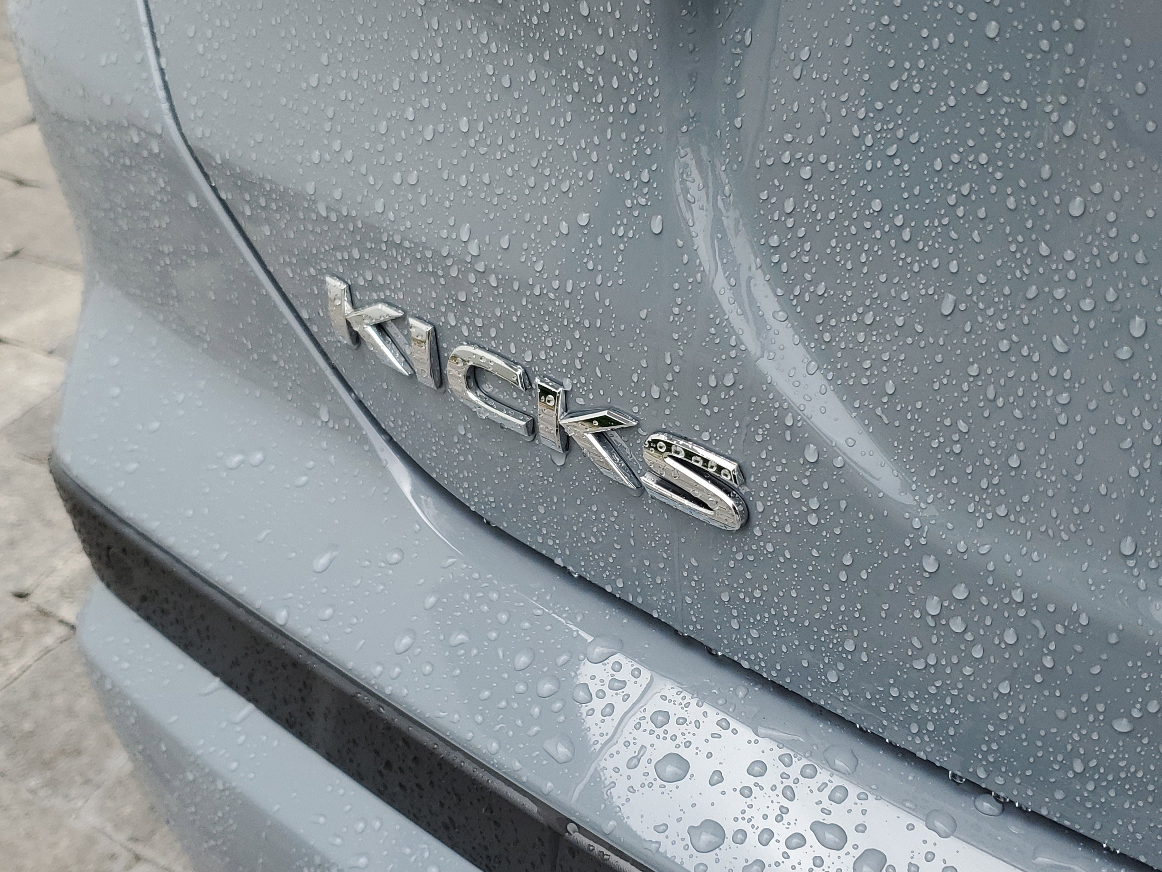 Used 2024 Nissan Kicks SV FWD image 8