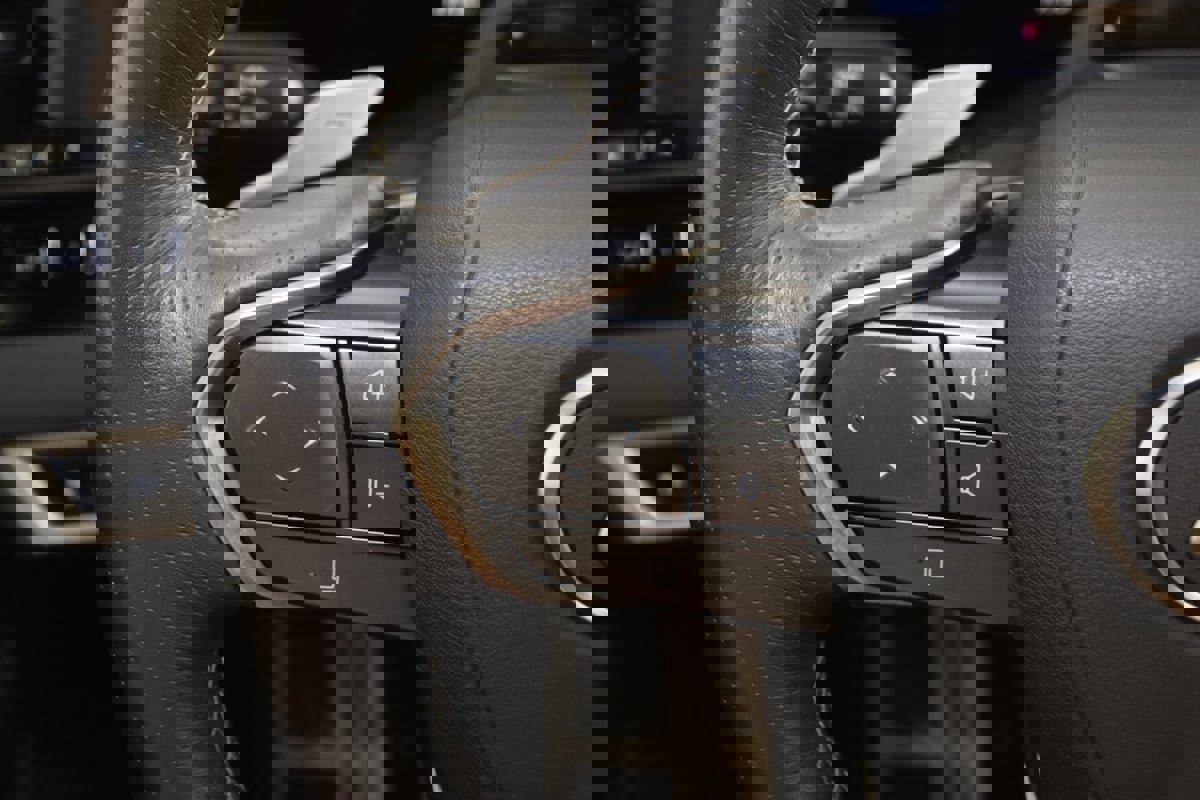 Used 2023 Lexus RX 500h F Sport image 39