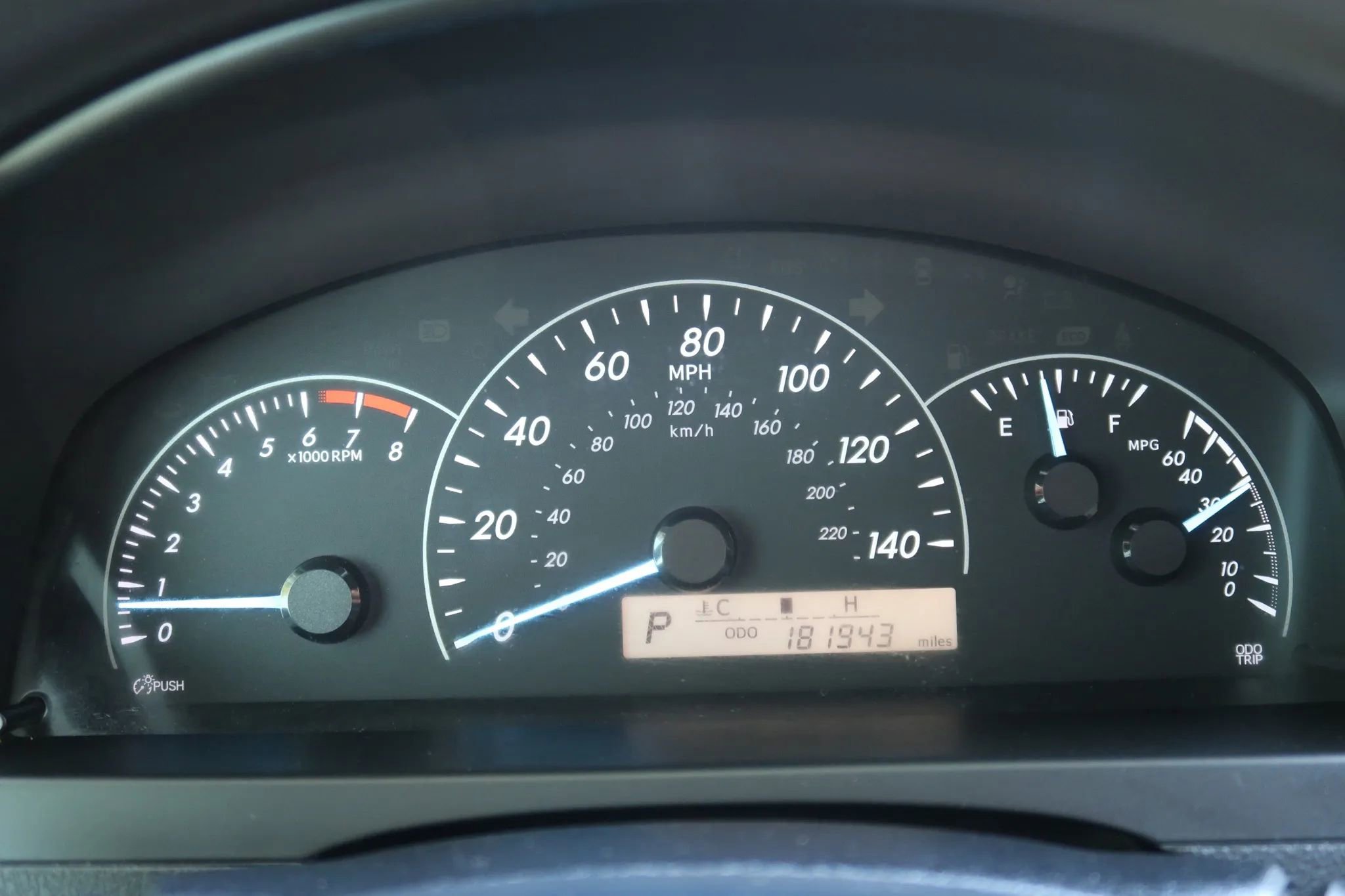 Used 2012 Toyota Camry L image 18