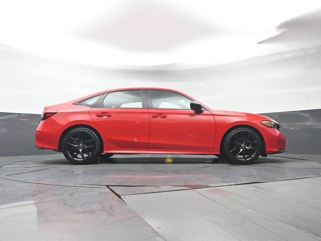 Used 2025 Honda Civic Sport image 32