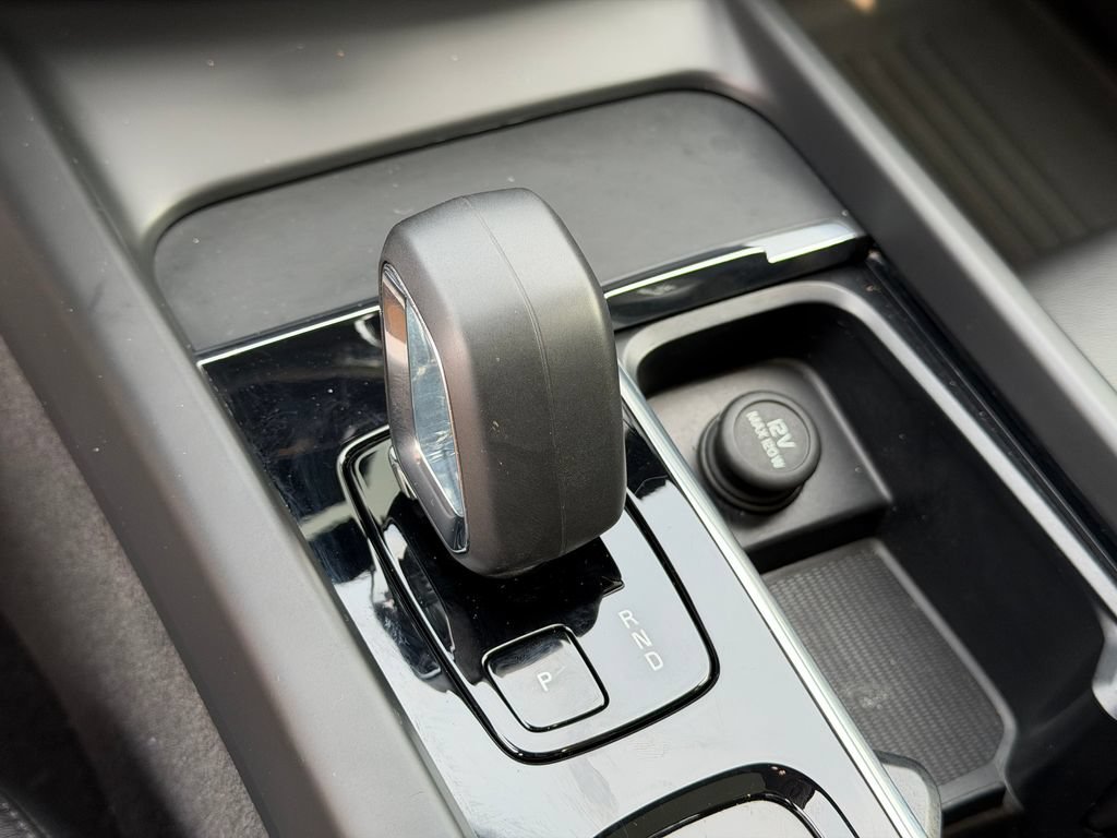 Certified 2023 Volvo XC60 T8 Core AWD/4WD image 33