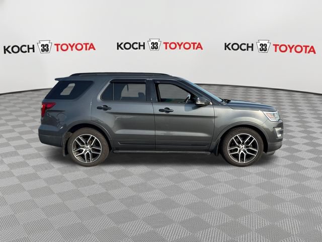 Used 2016 Ford Explorer Sport w/ Equipment Group 401A AWD/4WD image 9