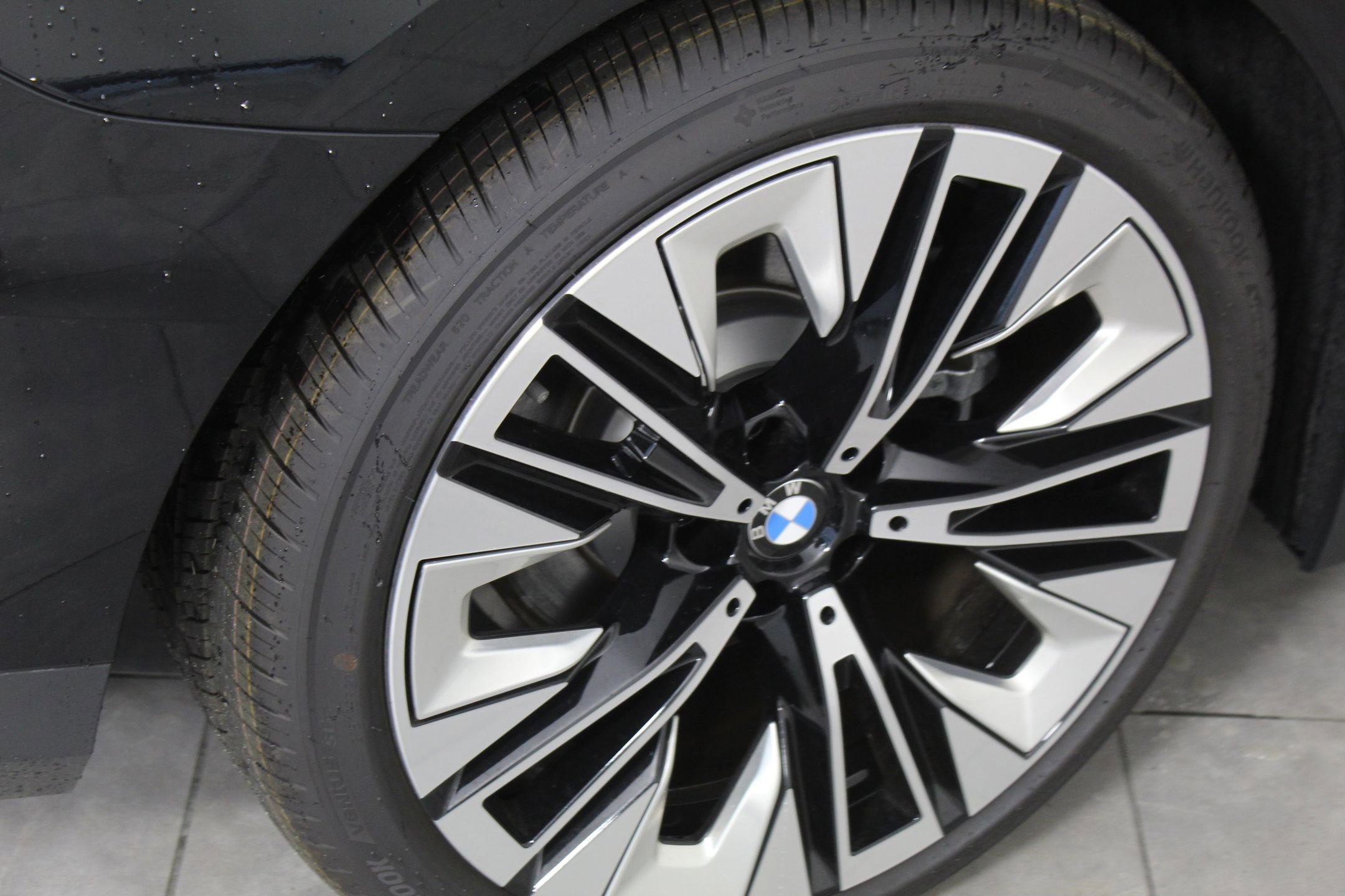 New 2025 BMW 530i 530i image 10