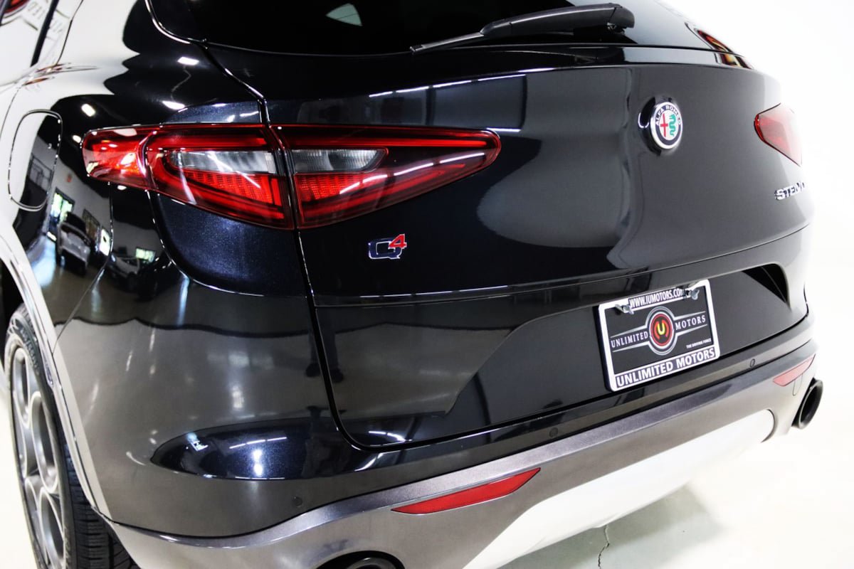 Used 2022 Alfa Romeo Stelvio Ti AWD/4WD image 68