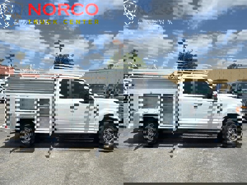 Used 2022 Ford F350 XL w/ Power Equipment Group image 2