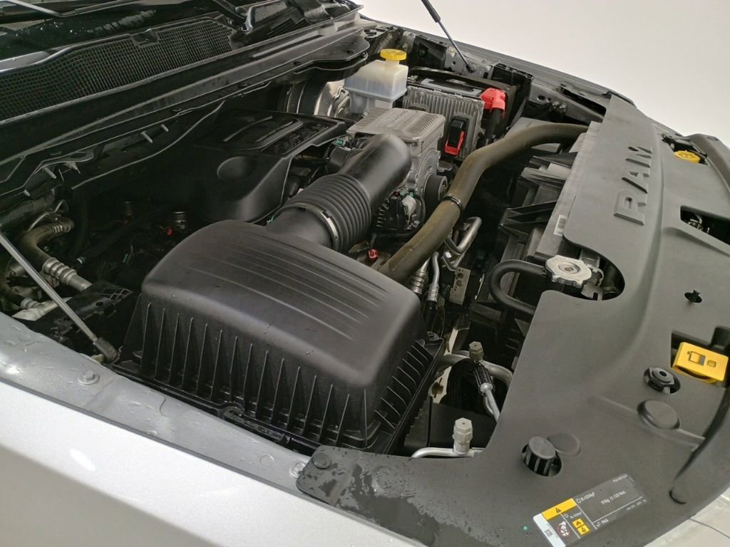 Used 2022 RAM 1500 Laramie AWD/4WD image 9