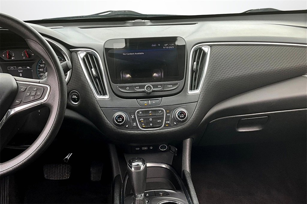 Used 2020 Chevrolet Malibu LT image 9